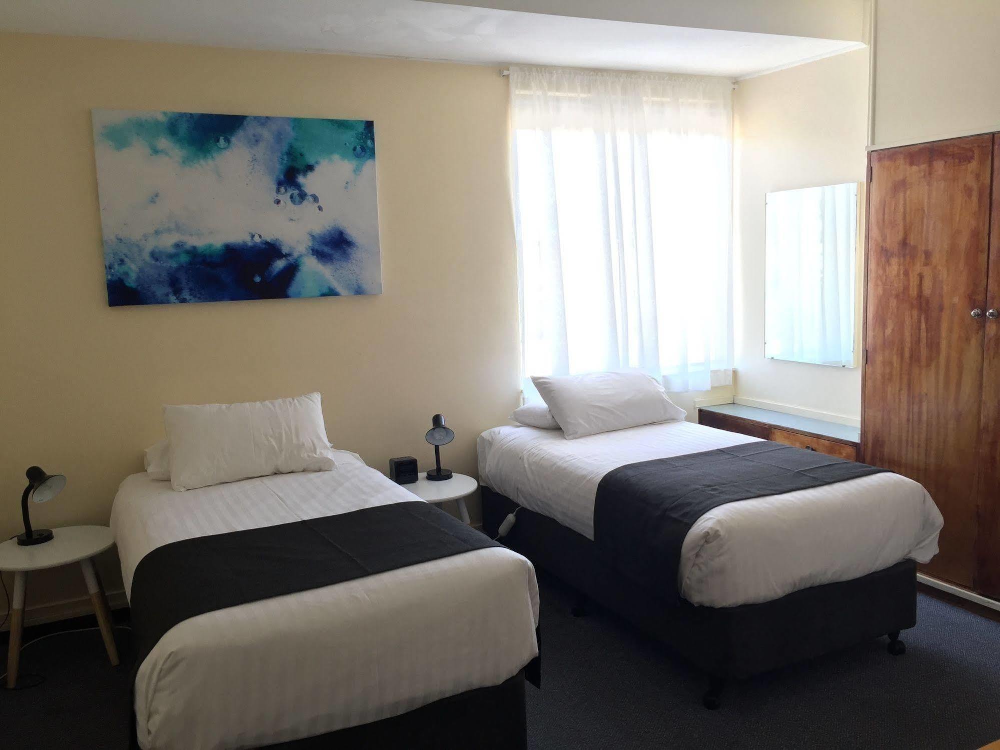 Trc Hotel Launceston Extérieur photo